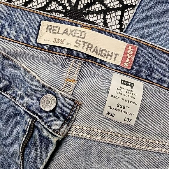 Levi Strauss & Co. Demin Distressed Relaxed Straight Men's Size 30"x32" - Picture 6 of 10